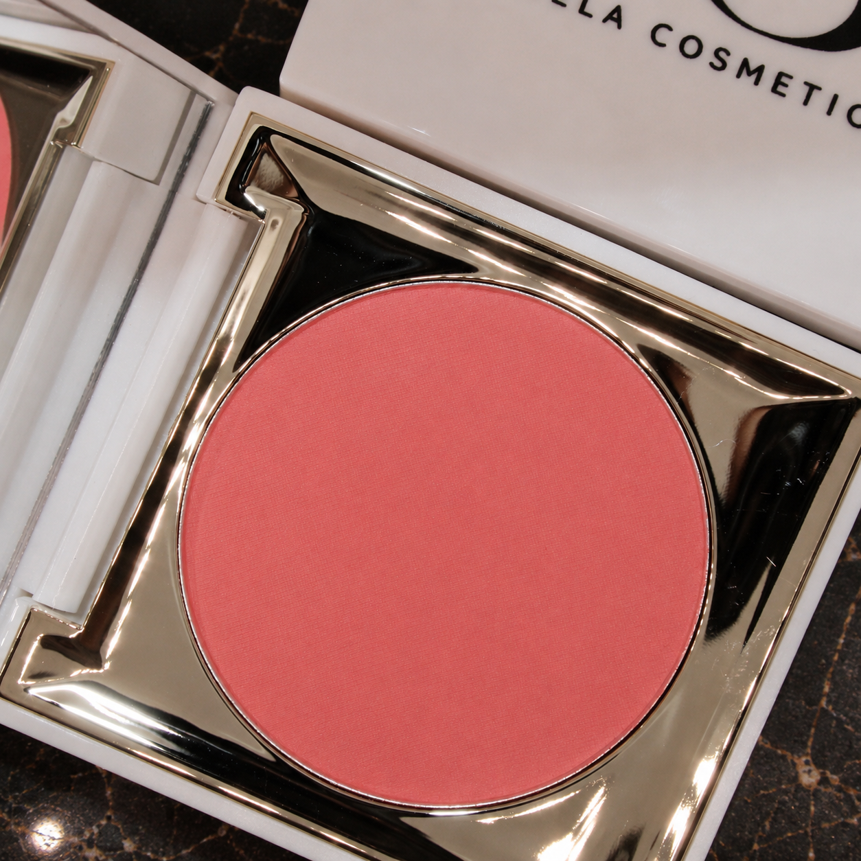 POWDER BLUSH